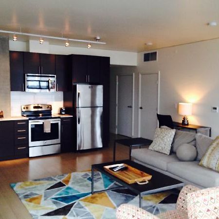 Oakwood At Viktoria Apartment โอลิมเปีย ภายนอก รูปภาพ