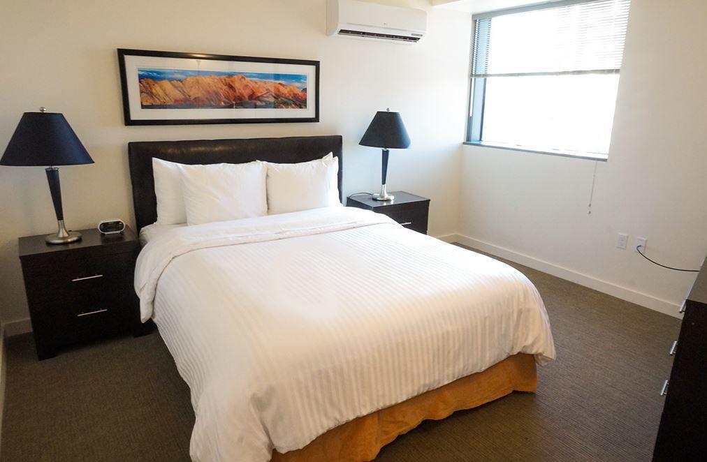 Oakwood At Viktoria Apartment โอลิมเปีย ภายนอก รูปภาพ